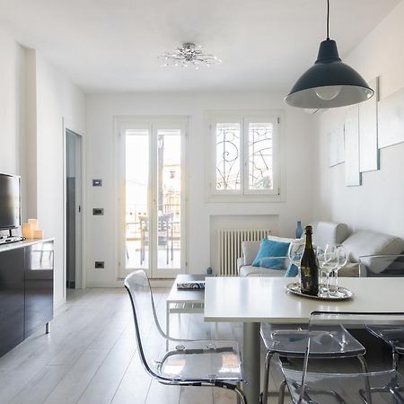 Attico Del Duomo Apartment Modena Bagian luar foto
